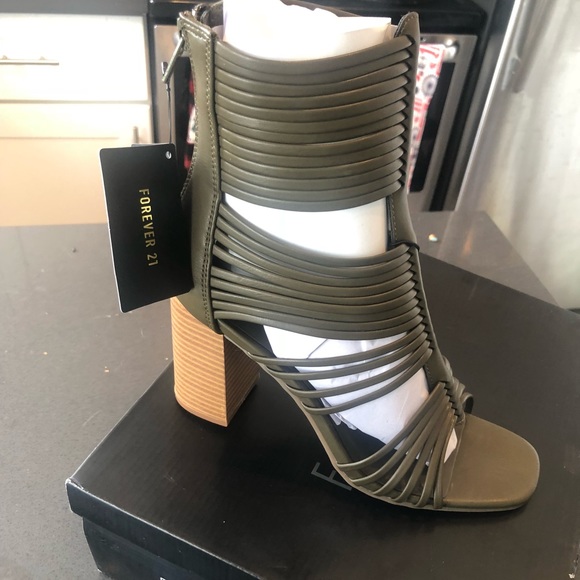 Olive Green Cutout Sandals - Picture 2 of 8